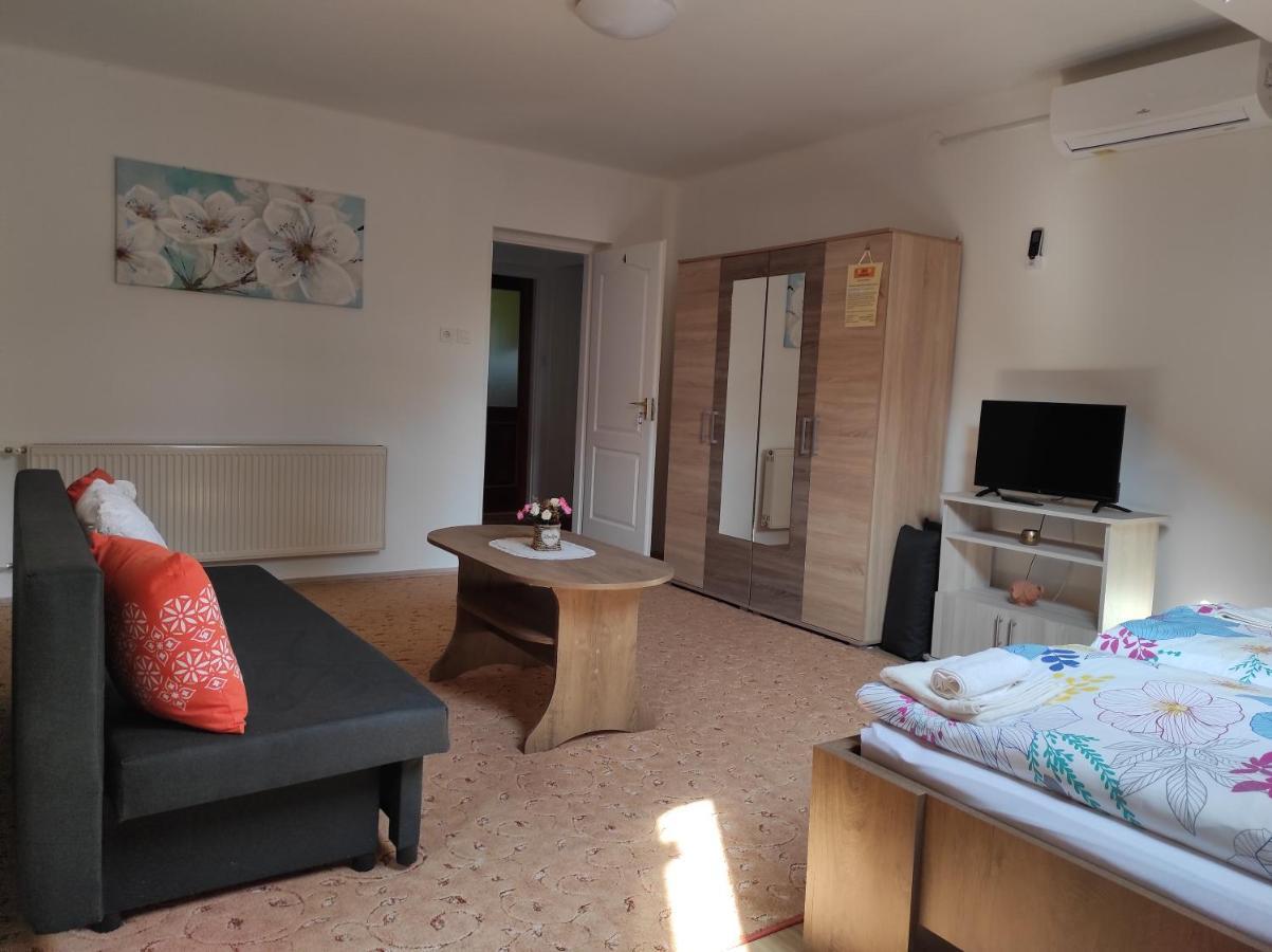 Era Apartman Harkány Exterior foto