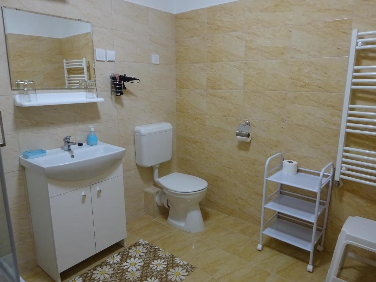 Era Apartman Harkány Exterior foto